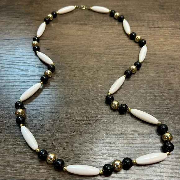 Elegant Black White and Gold Beaded Necklace - Picture 1 of 3